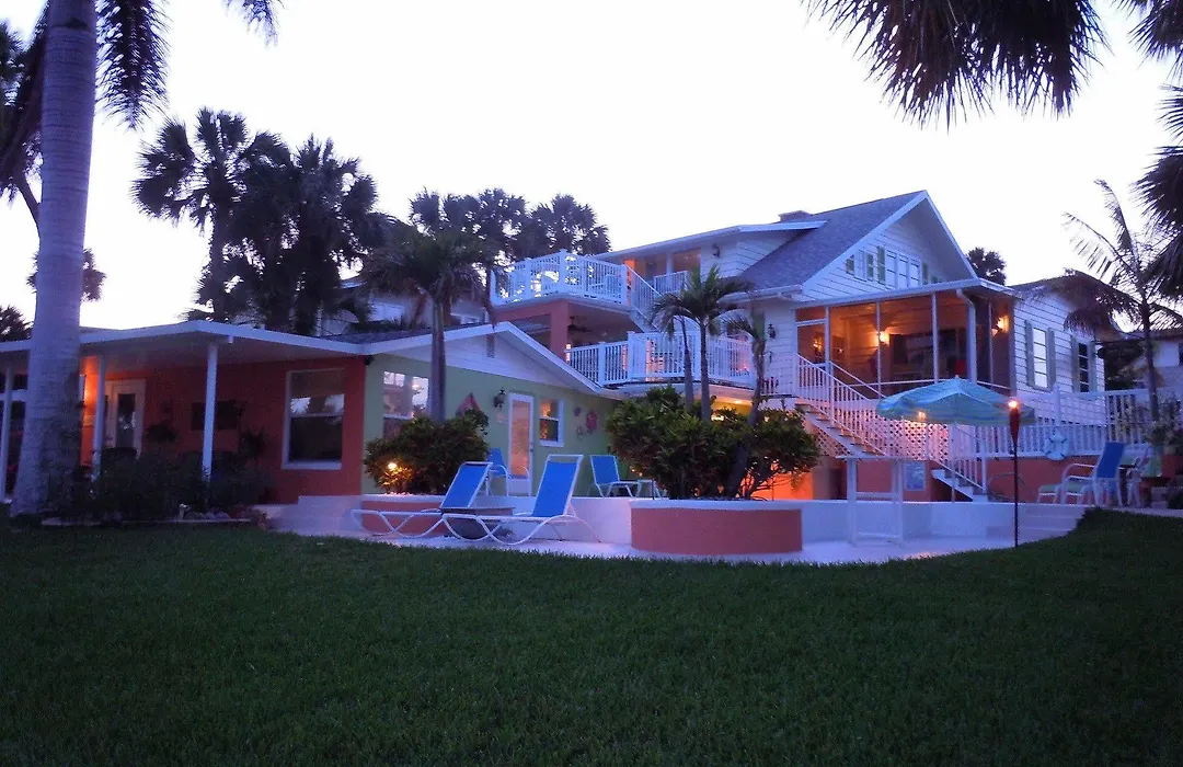 Crane Creek Inn Waterfront B&B-1