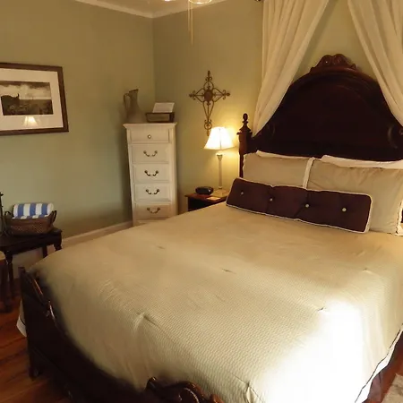 Crane Creek Inn Waterfront B&B-2